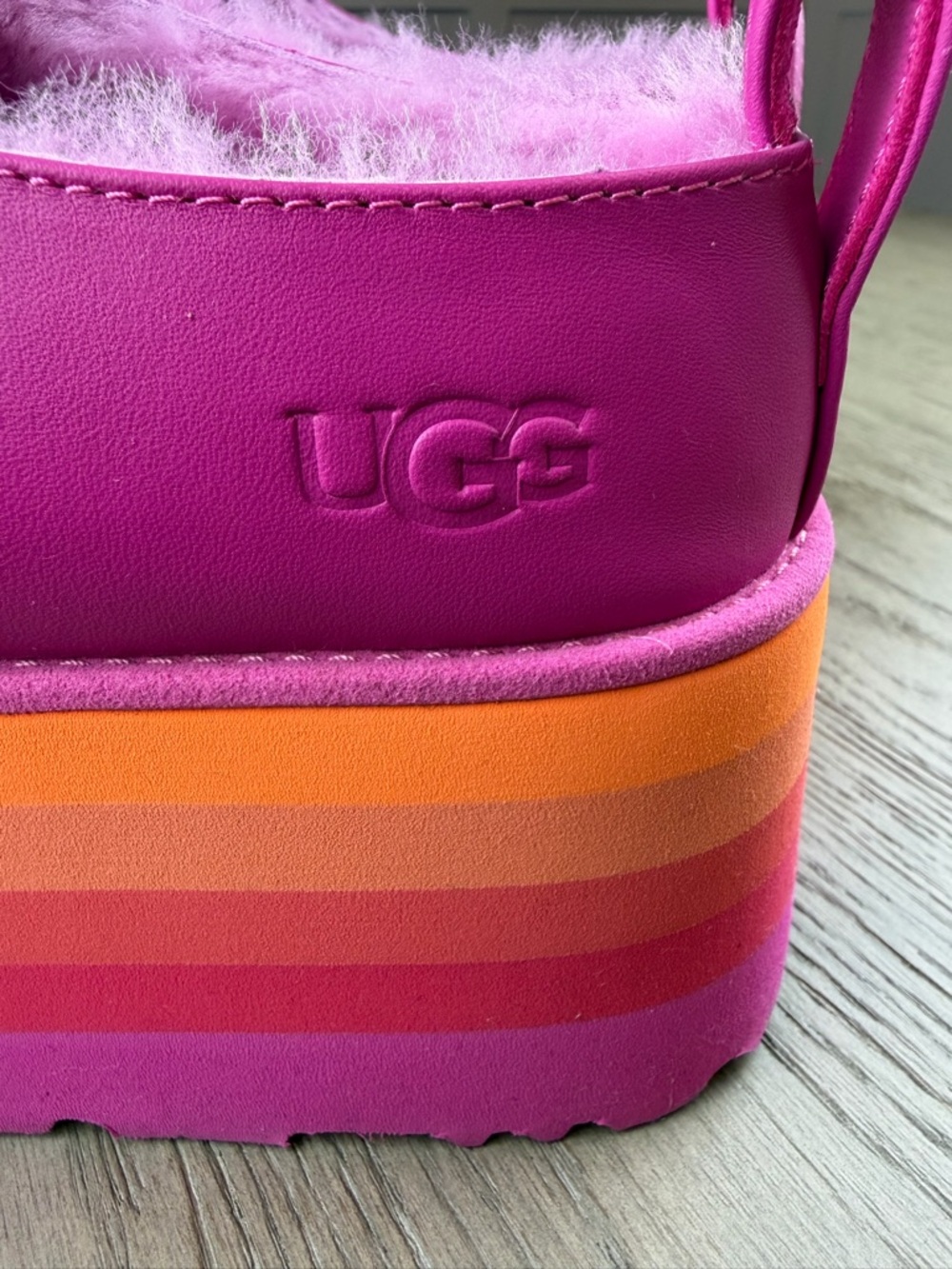 UGG Urseen Platform Shoes. New in the box! Women’s size 6 - Picture 4 of 10